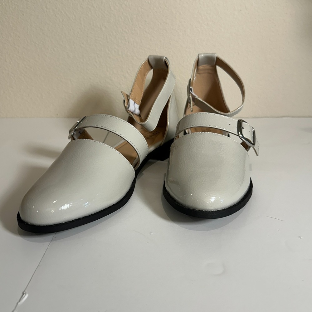 New Journee Collection Constance Double Buckle Flats Grey size 9.5W - Picture 2 of 9